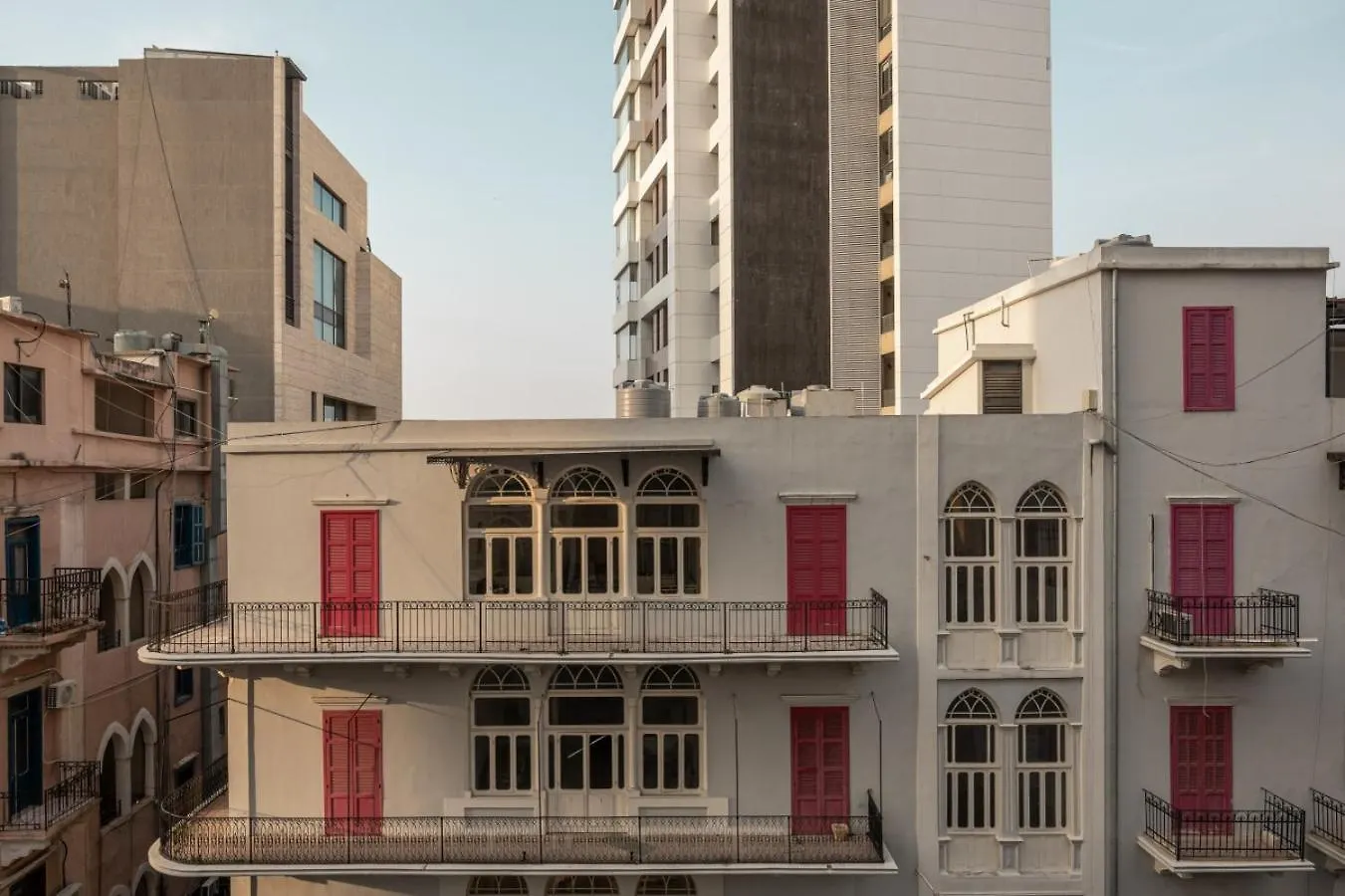 Desert 2 Bedrooms Apartment In Gemmayze Ar Rumayl